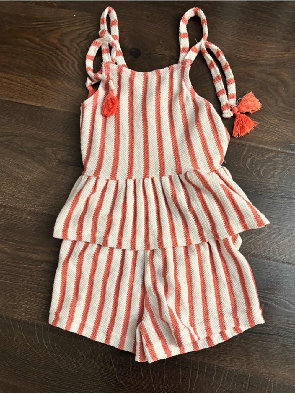 Vince Camuto Cream & Coral Striped Knit tank & shorts set with Tassel Ties- new